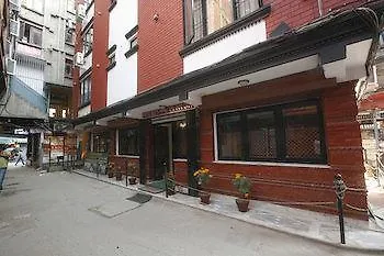 Bubo Himalaya Hotel 2*