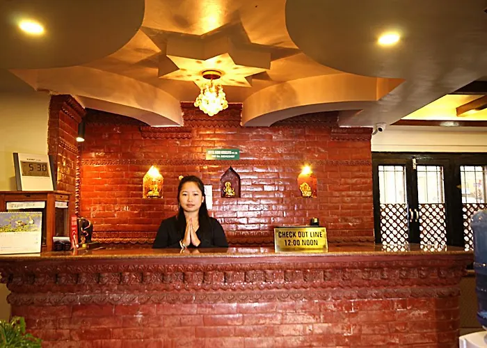 Bubo Himalaya Hotel 2*